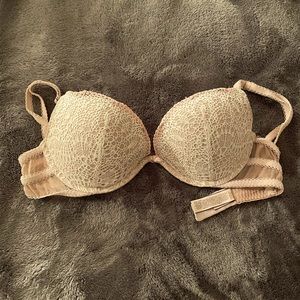 Victoria’s Secret Lace Padded Demi Bra